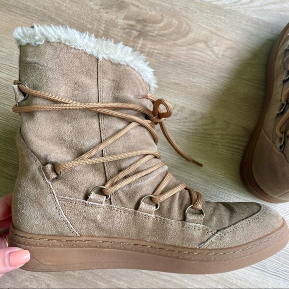 Earth Shoes Zodiac Tan Suede Faux Fur Lace-Up Boots, Size 6.5 - Picture 5 of 7